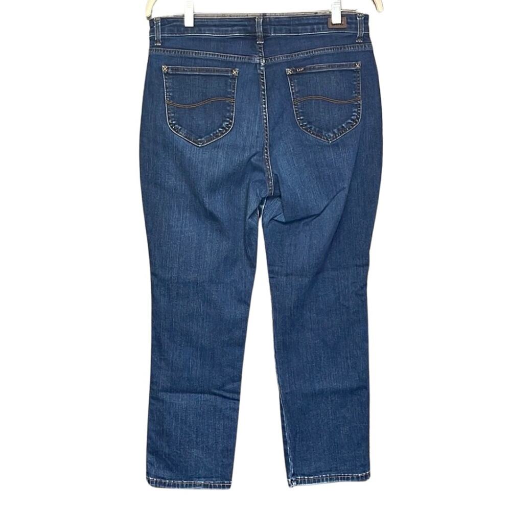 Lee jeans straight leg relaxed fit blue slimming high rise 5 pocket denim sz 34P - Picture 2 of 5